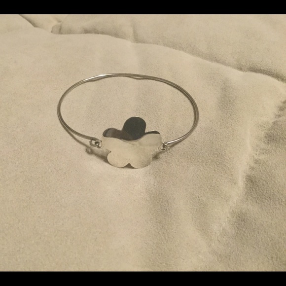 Sterling Silver Flower Bracelet - Picture 3 of 4